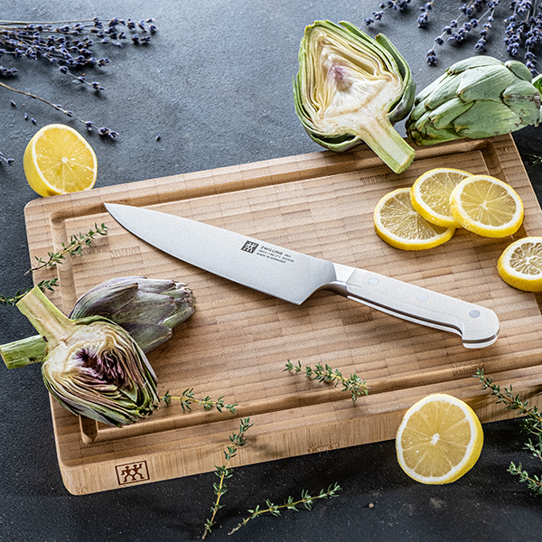 https://www.zwilling.com/on/demandware.static/-/Sites-zwilling-ca-Library/default/dw5e56ee8f/images/product-content/masonry-content/zwilling/cutlery/pro-le-blanc/pdp-masonry-content-zwilling-pro-le-blanc-outer-content-2_2_600x600.jpg