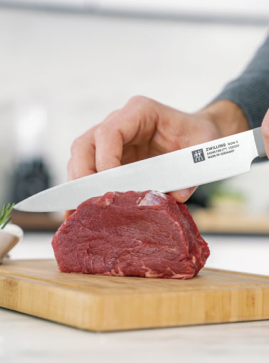 肉を美味しく保存する方法とは？種類別の保存期間や冷凍する際の注意点も解説