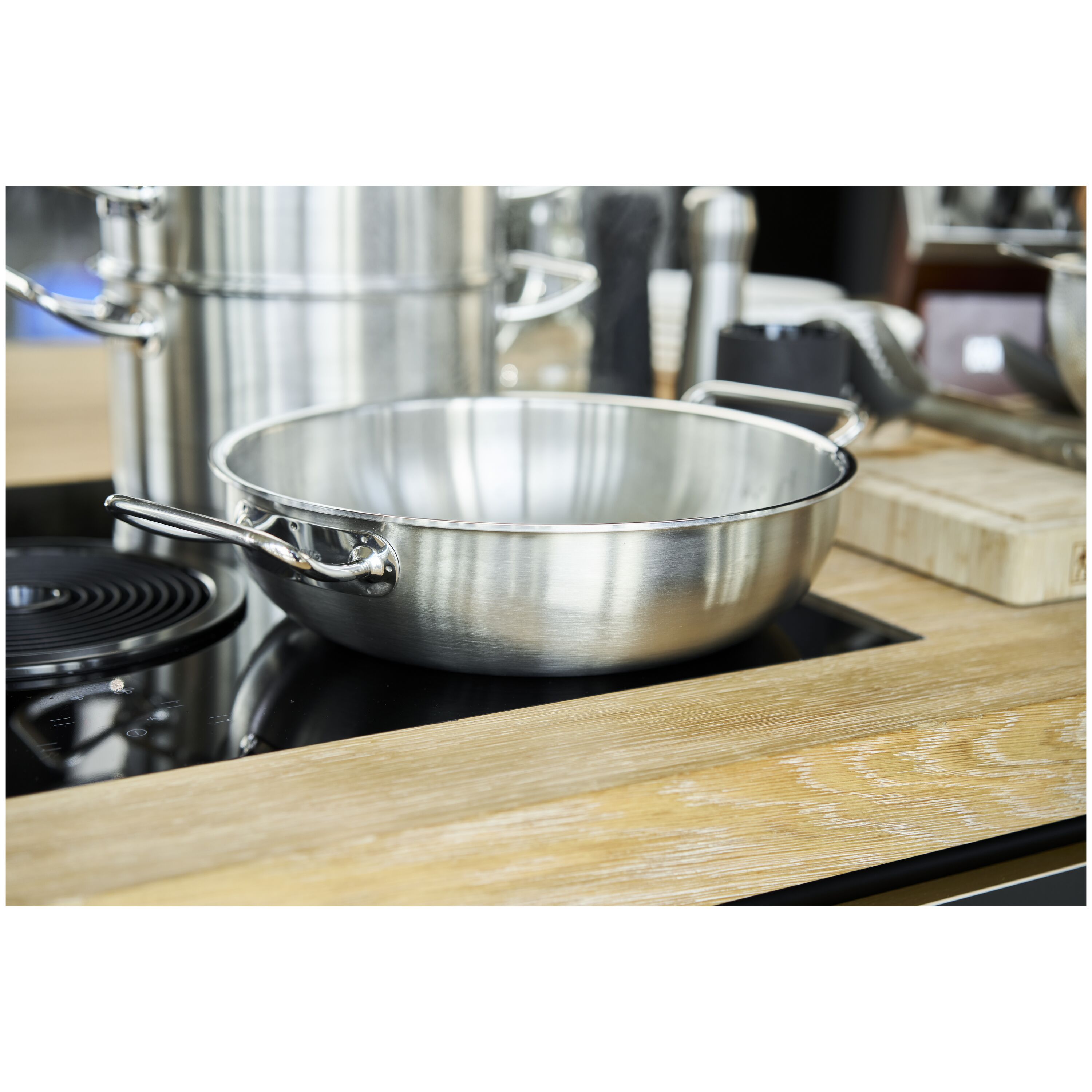 Buy ZWILLING Pro Wok | ZWILLING.COM