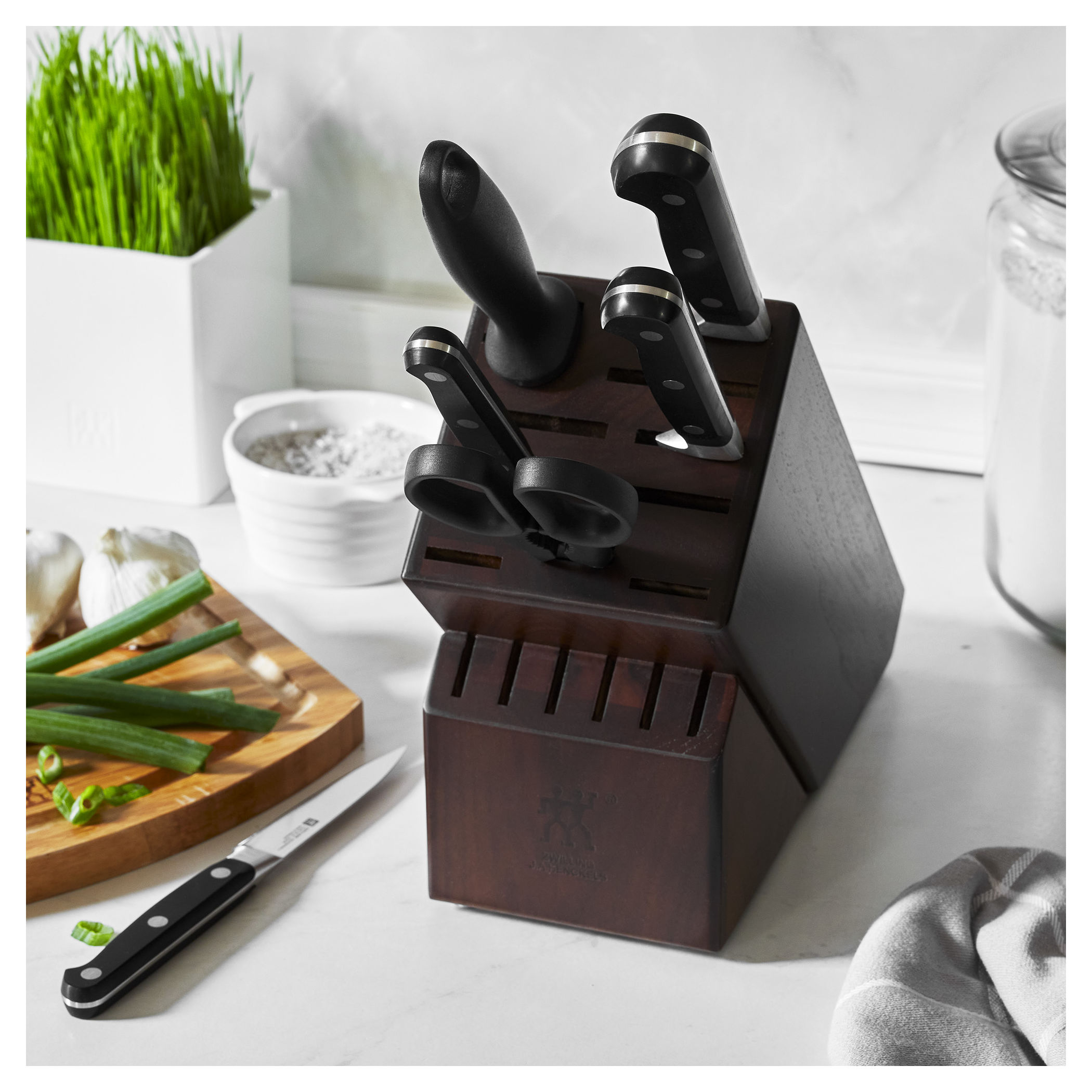 ZWILLING Pro 7-pc Knife Block Set - Rustic White