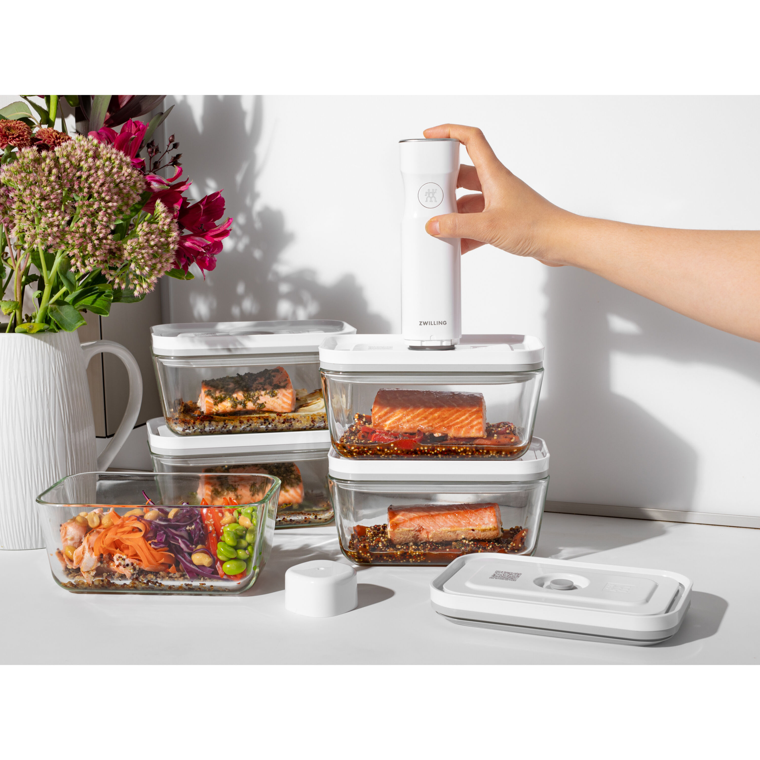 ZWILLING Fresh & Save 2-Piece Medium Glass Vacuum Sealer Food Storage  Container with Airtight Lids