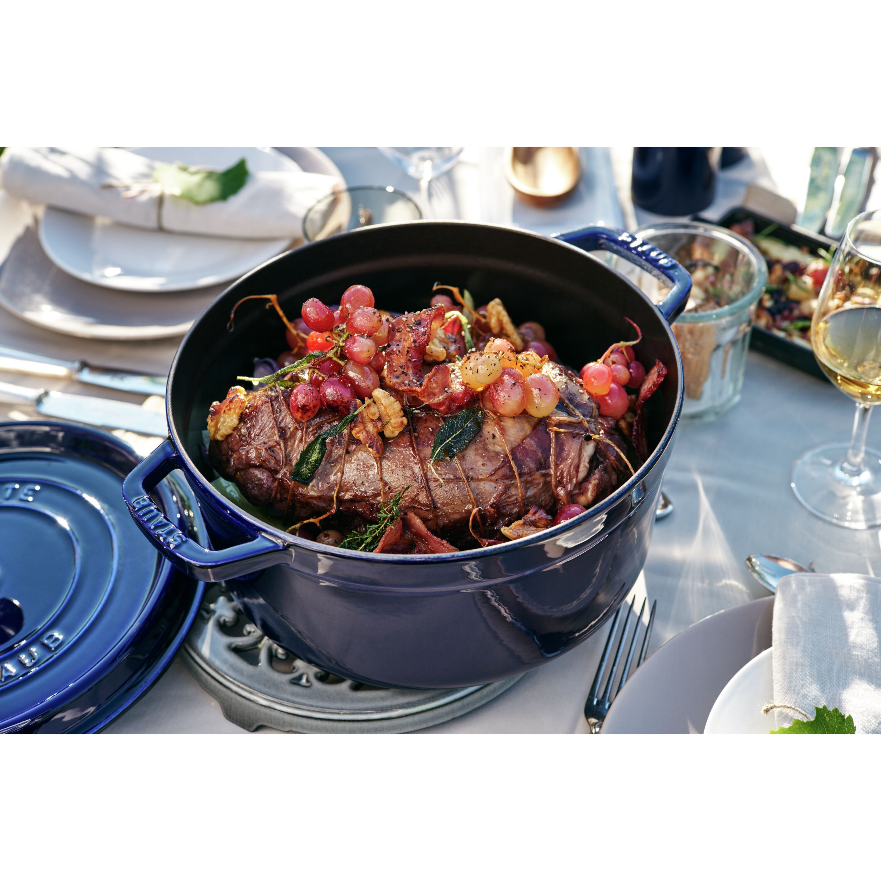 Staub Cast Iron Round Cocotte, Dutch Oven, 5.5-quart, serves 5-6, Made in  France, Cherry, 5.5-qt - Foods Co.