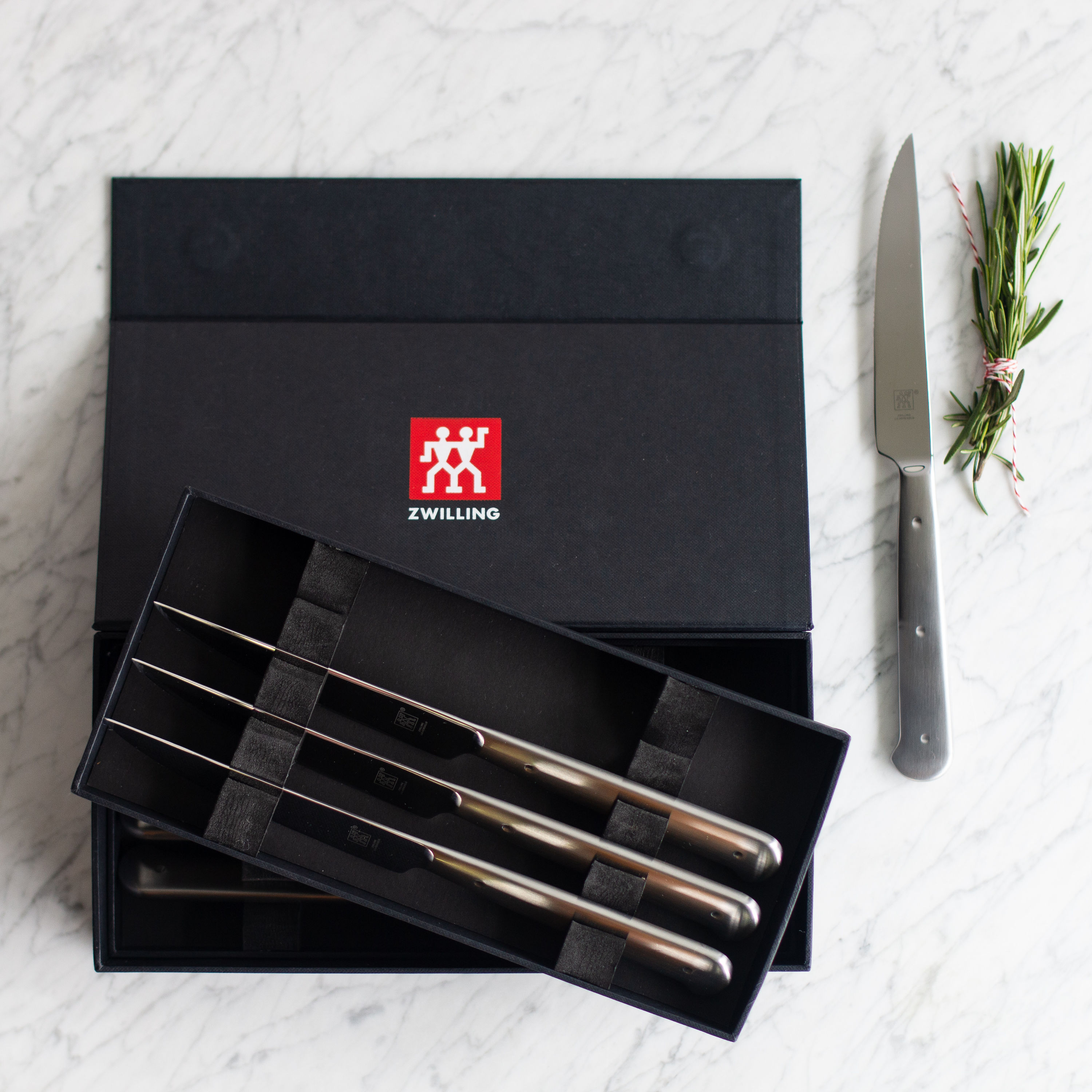 Harriet Steak Knife Set, Serrated Steak Knives Set of 8, Full Tang German Stainless Steel Steak Knives, Black| Ltmate