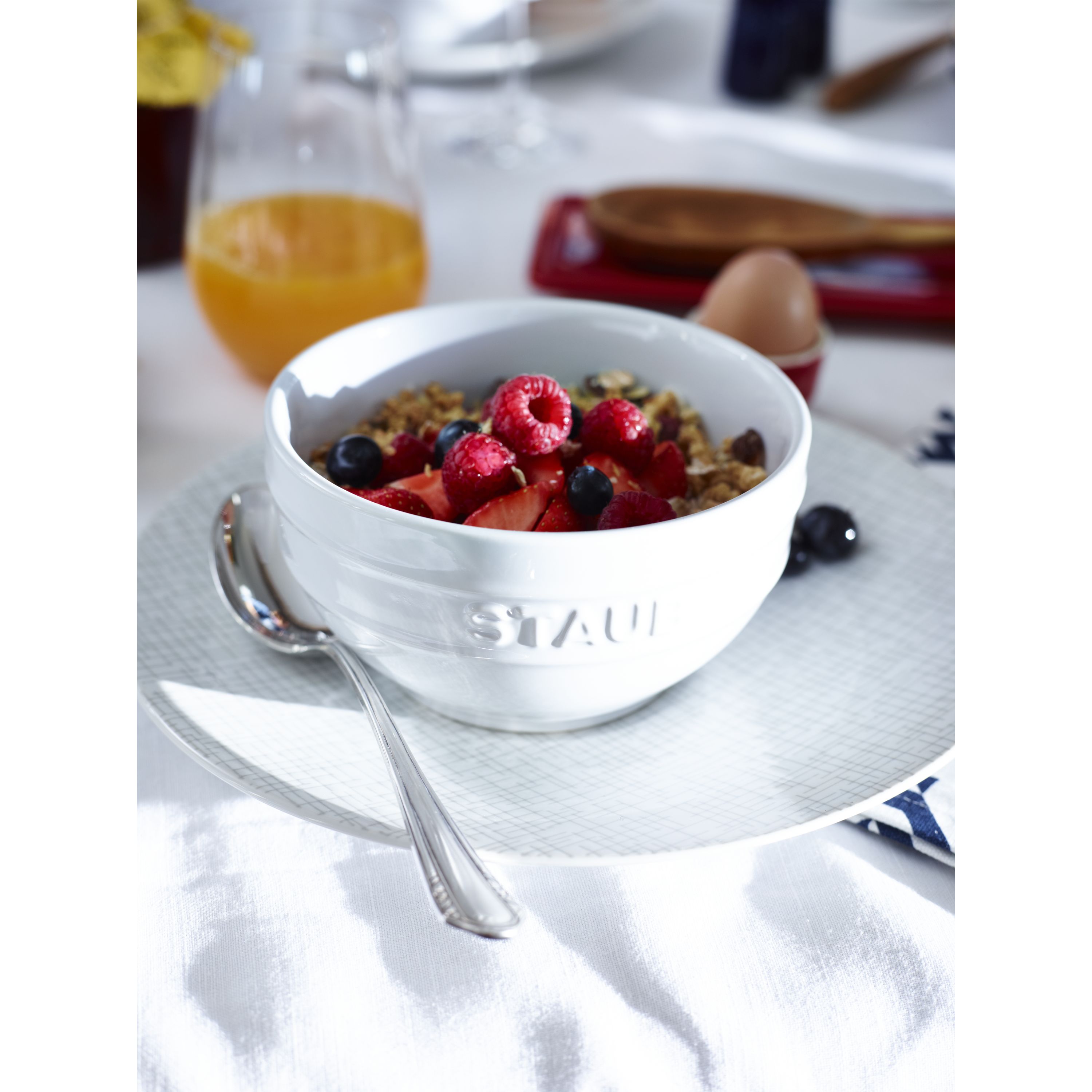 Staub Ceramic 2-pc Large Universal Bowl Set - Cherry