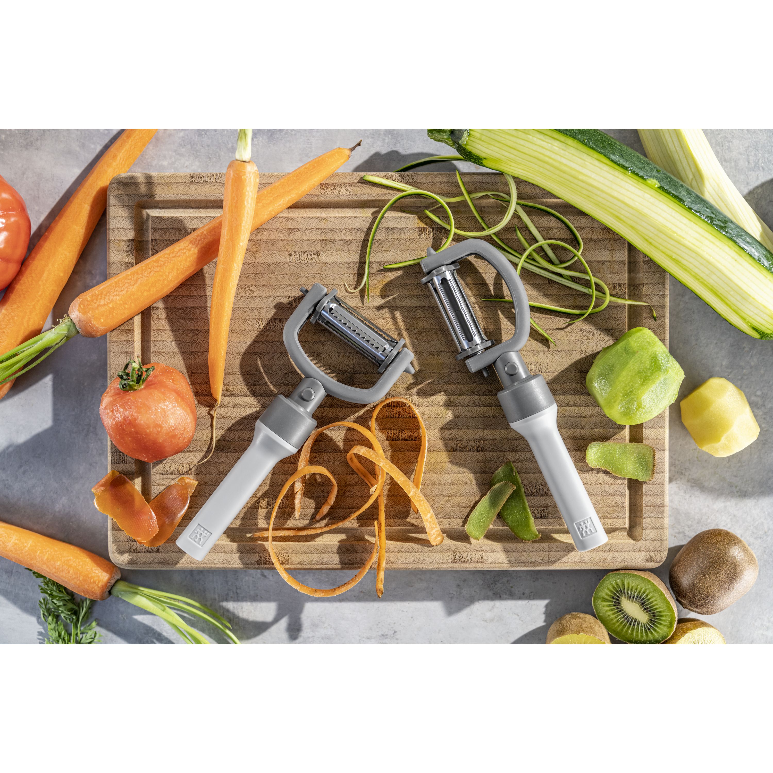 Fruit Peeler with Container Multi-Function Vegetable Peeler with Storage  Box Twin Stainless Steel Blade Soft Grip Apple Peeler for Kitchen Veggie