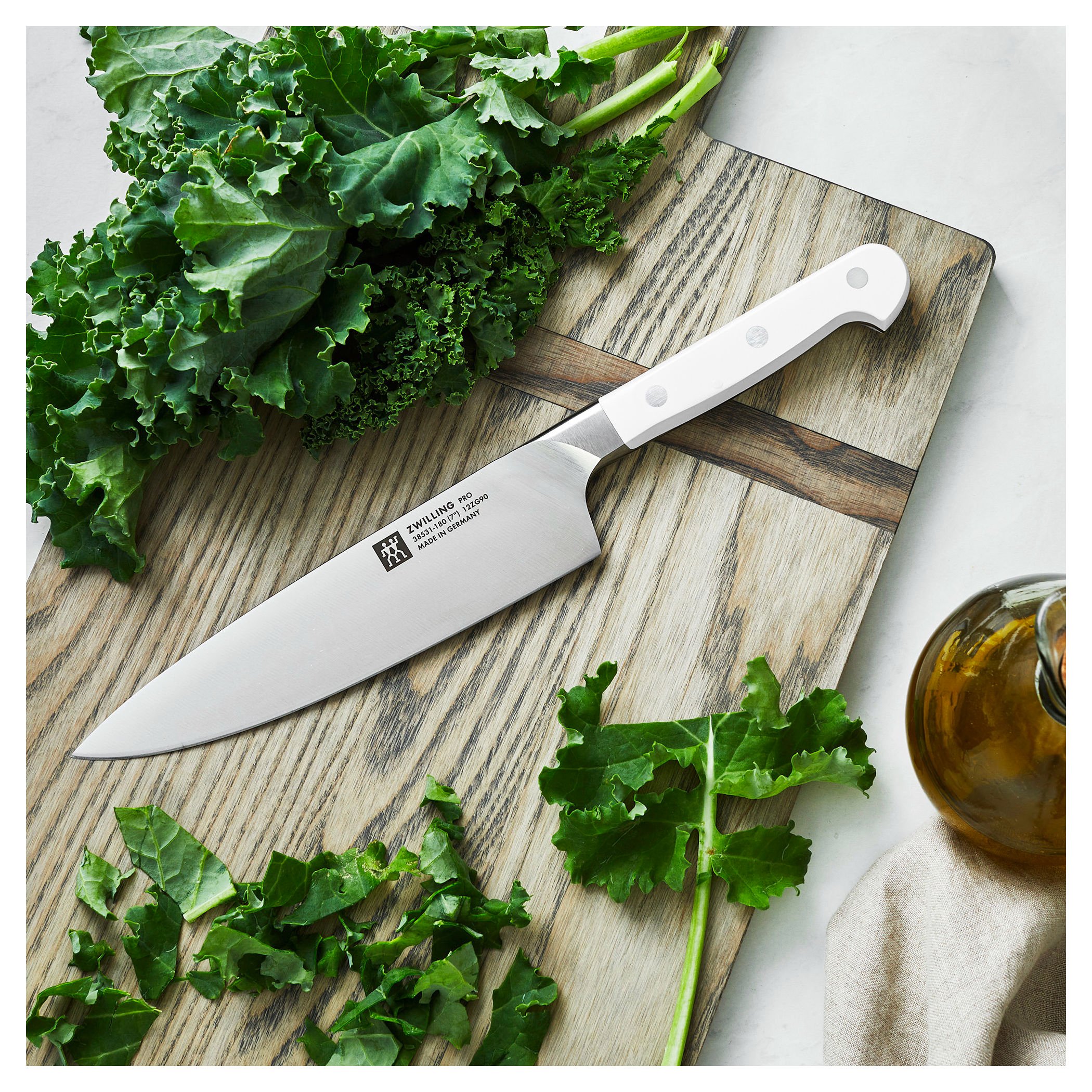 Buy ZWILLING Pro le blanc Chef's knife | ZWILLING.COM