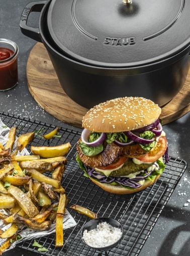 Shrimp burger with wasabi mayonnaise, pak choi & homemade fries