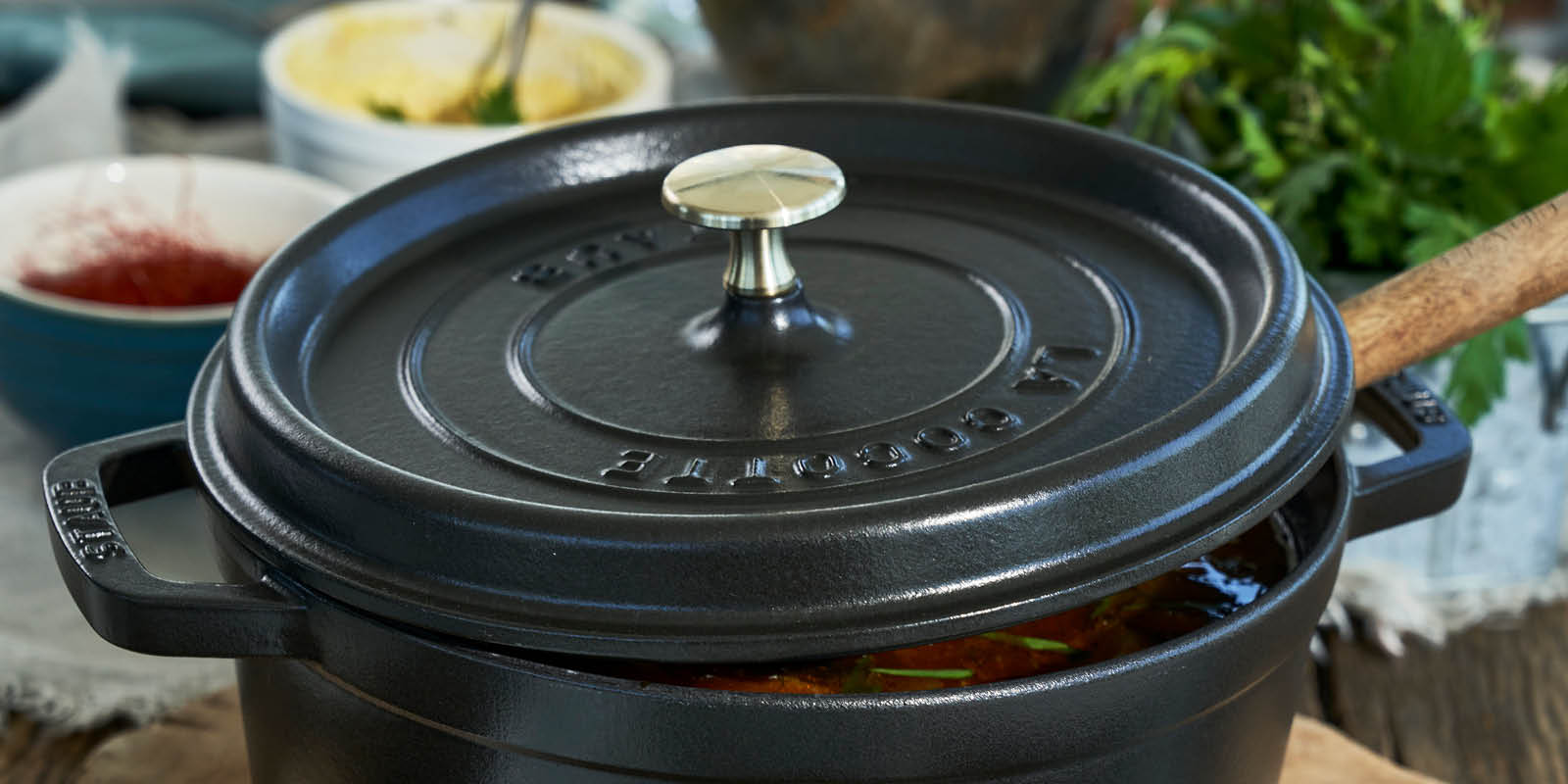 https://www.zwilling.com/on/demandware.static/-/Sites-zwilling-us-Library/default/dw06f4bc0d/images/product-content/masonry-content/staub/cookware/la-cocotte/40500-241-0_Lifestyle_Image_Series_OS_1200x600.jpg