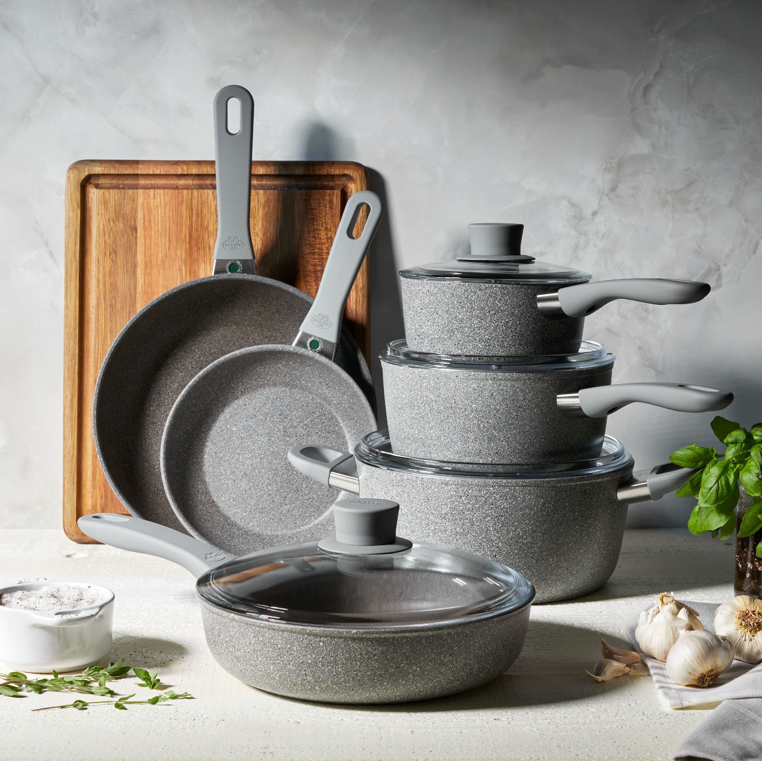 https://www.zwilling.com/on/demandware.static/-/Sites-zwilling-us-Library/default/dw32af3fc0/images/product-content/masonry-content/ballarini/cookware/parma-plus/Ballerini_ParmaPlus_Masonry-06.jpg