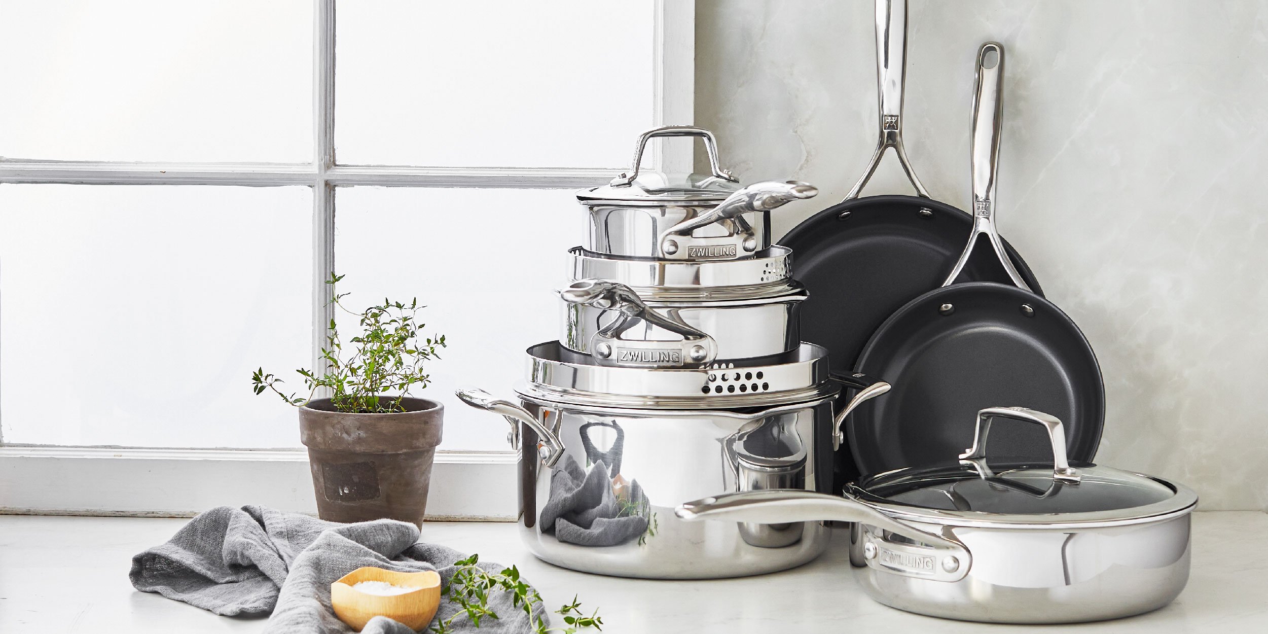 https://www.zwilling.com/on/demandware.static/-/Sites-zwilling-us-Library/default/dw87955414/images/product-content/masonry-content/zwilling/cookware/energy-plus/ZW_EnergyPlus_Masonr_1200-600.jpg