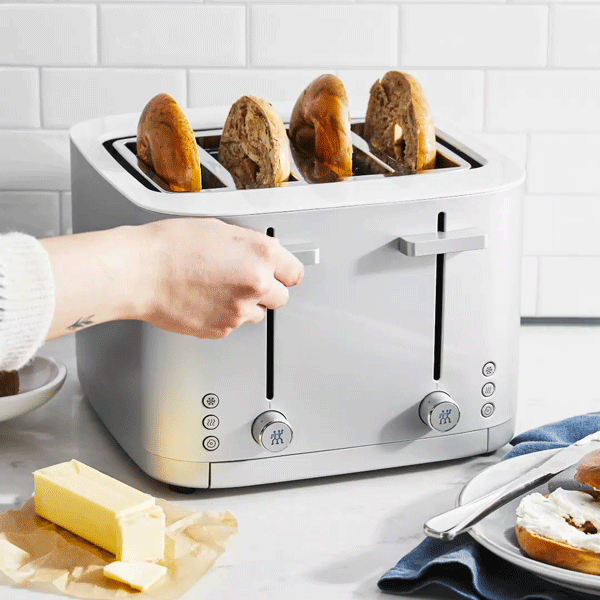 https://www.zwilling.com/on/demandware.static/-/Sites-zwilling-us-Library/default/dwa3cf48d5/images/product-content/product-specific-images/zwilling-enfinigy-masonry/4-Slot-Toaster.gif